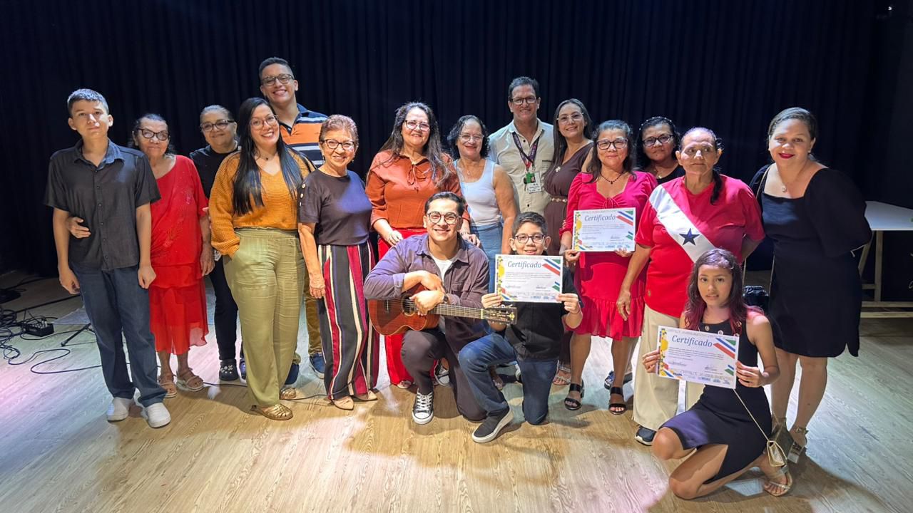 Aniversário de 1 ano do Céu das Artes💙